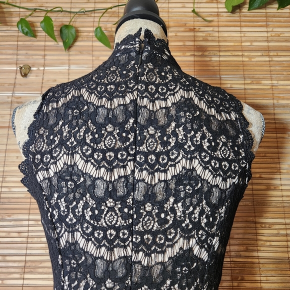 Gothic Feel Black Lace Midi Dress - Picture 7 of 9